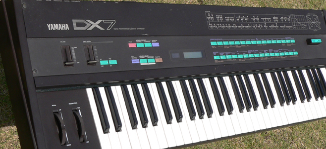 Síntesis FM, creación de sonidos por Modulación en Frecuencia -Yamaha DX7